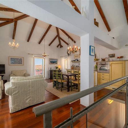 Old Town Seabreeze Residence Ровинь Экстерьер фото