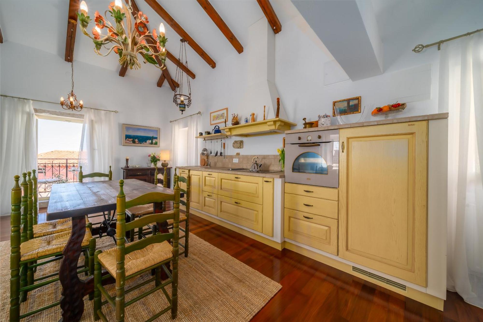 Old Town Seabreeze Residence Ровинь Экстерьер фото